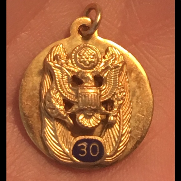 Vintage Army 30 Years of Service Pendant - 10K GF? - Picture 1 of 13